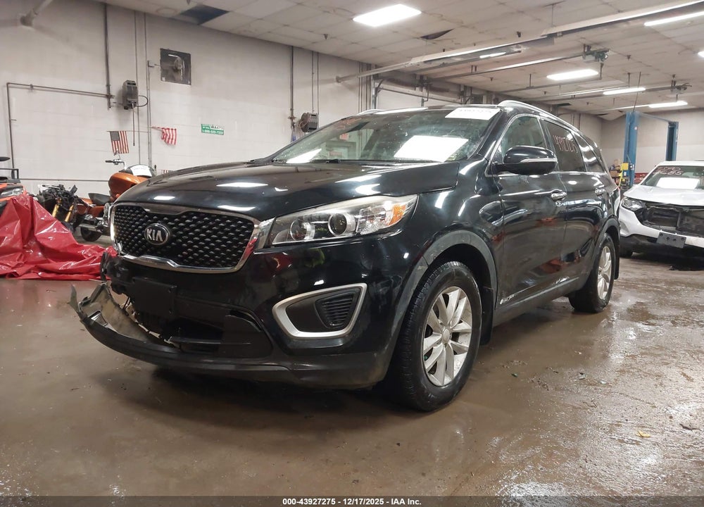 2018 KIA SORENTO 2.4L LX VIN: 5XYPGDA36JG376918