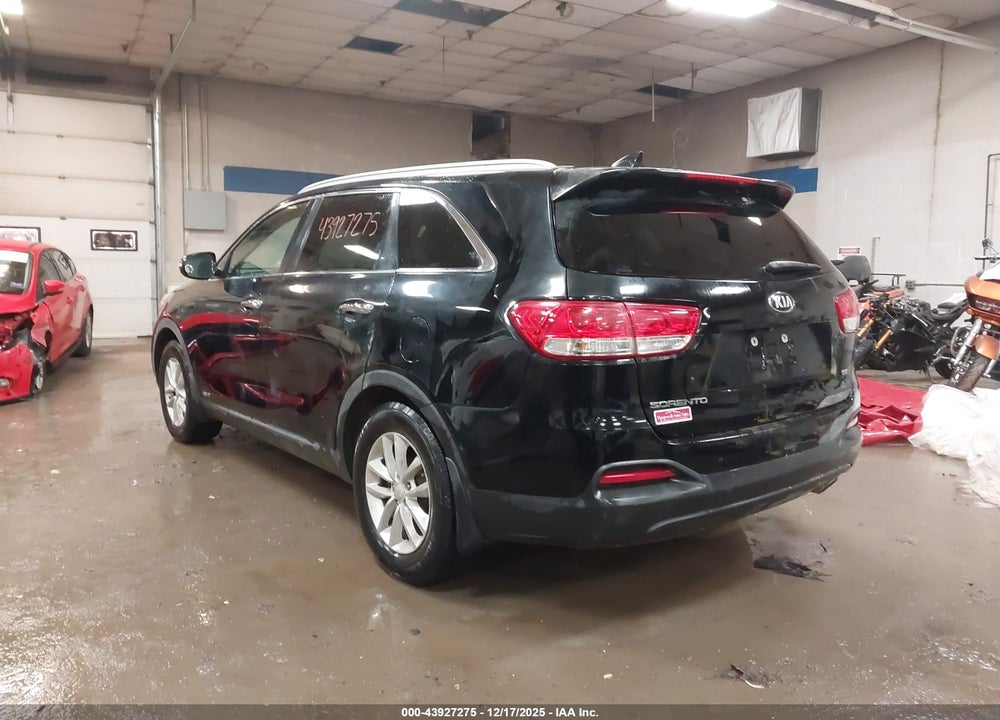 2018 KIA SORENTO 2.4L LX VIN: 5XYPGDA36JG376918