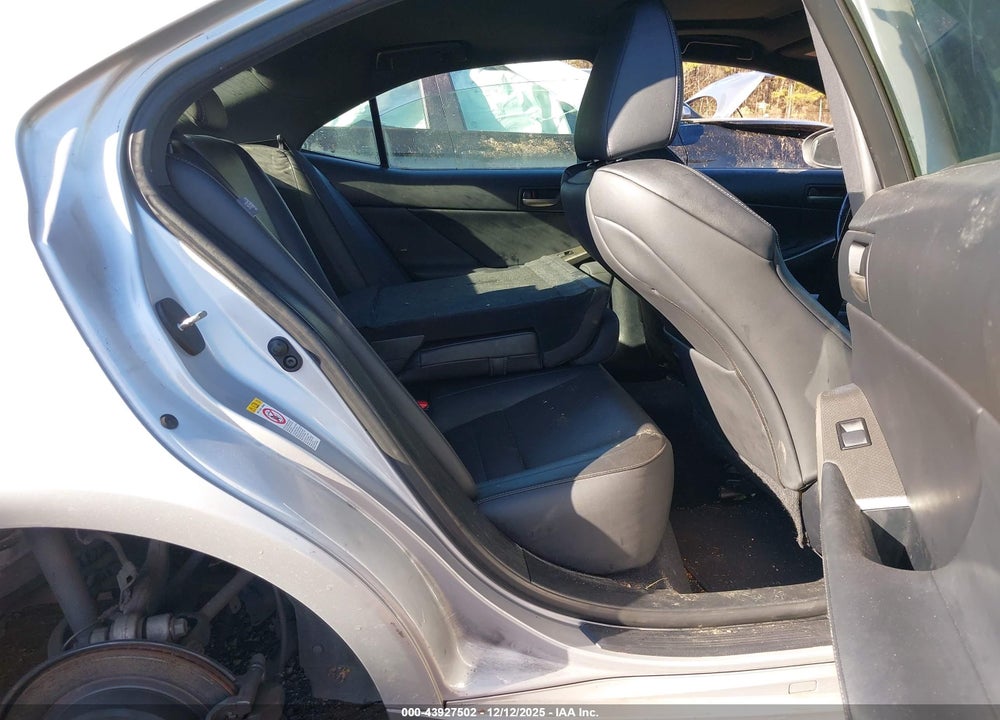 2017 LEXUS IS 200T VIN: JTHBA1D29H5050125