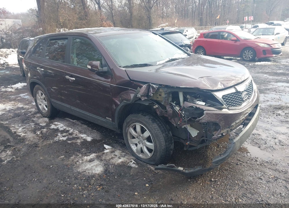 2012 KIA SORENTO LX VIN: 5XYKTCA60CG238109