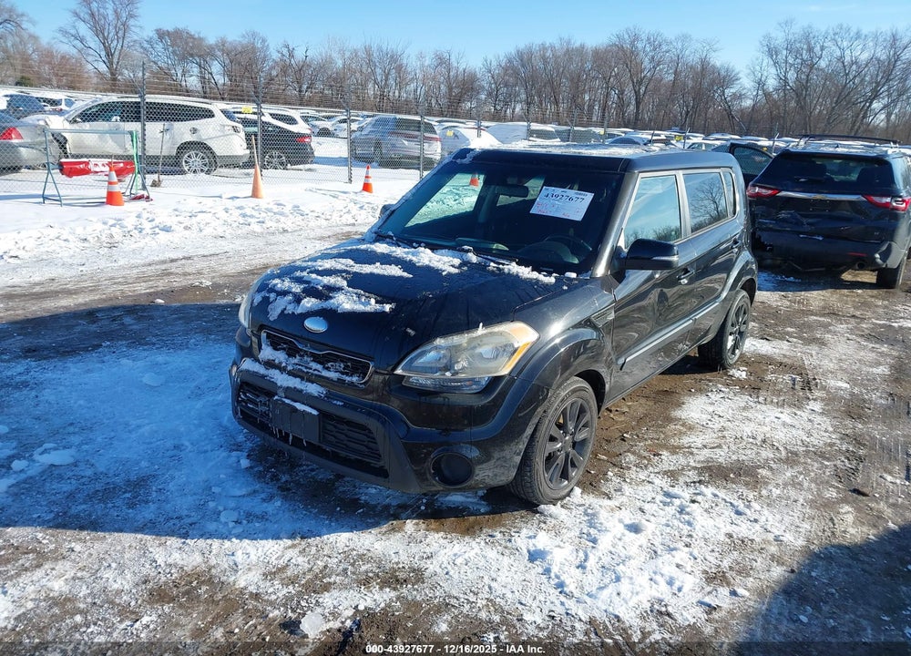 2013 KIA SOUL + VIN: KNDJT2A61D7590233