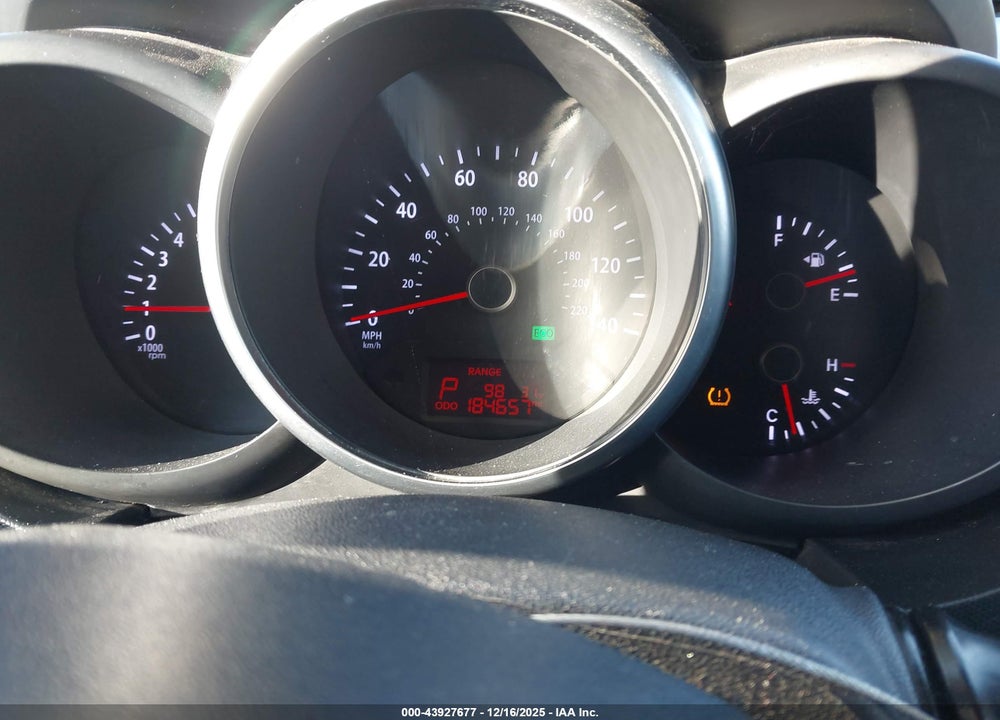 2013 KIA SOUL + VIN: KNDJT2A61D7590233