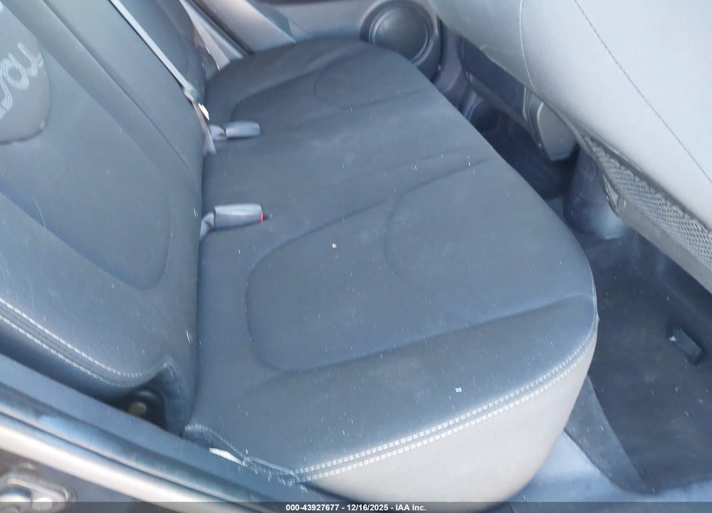 2013 KIA SOUL + VIN: KNDJT2A61D7590233