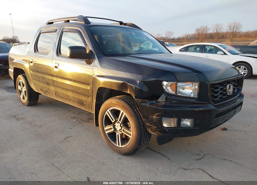 2013 HONDA RIDGELINE SPORT VIN: 5FPYK1F71DB002197