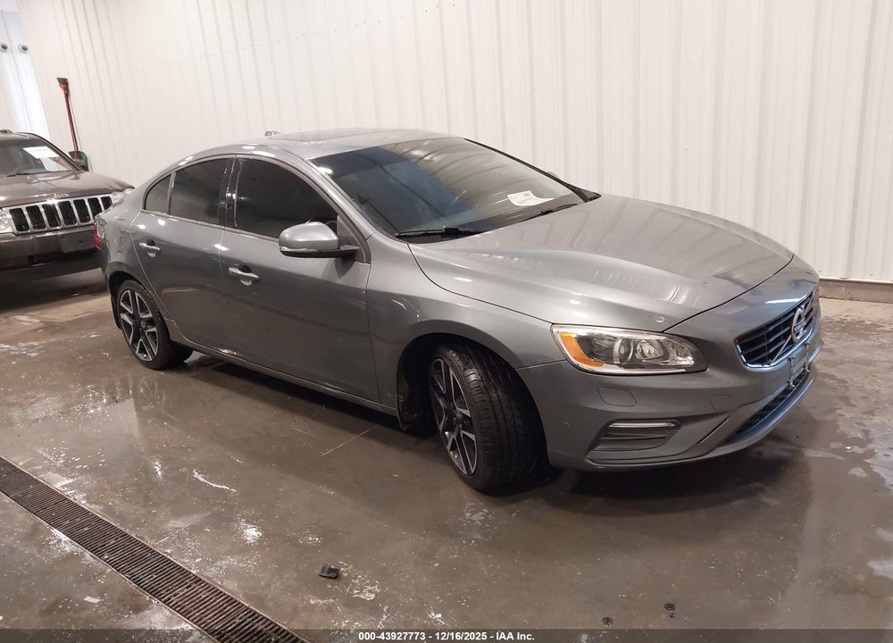 2017 VOLVO S60 T5 DYNAMIC VIN: YV140MTL9H2437956