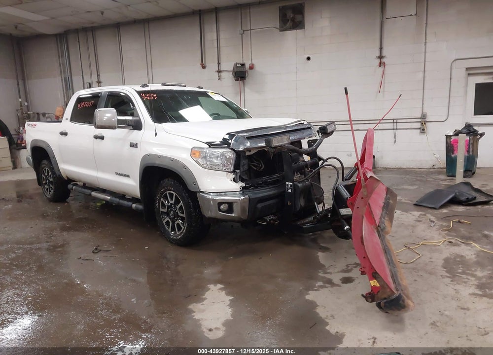2015 TOYOTA TUNDRA SR5 5.7L V8 VIN: 5TFDY5F14FX425213