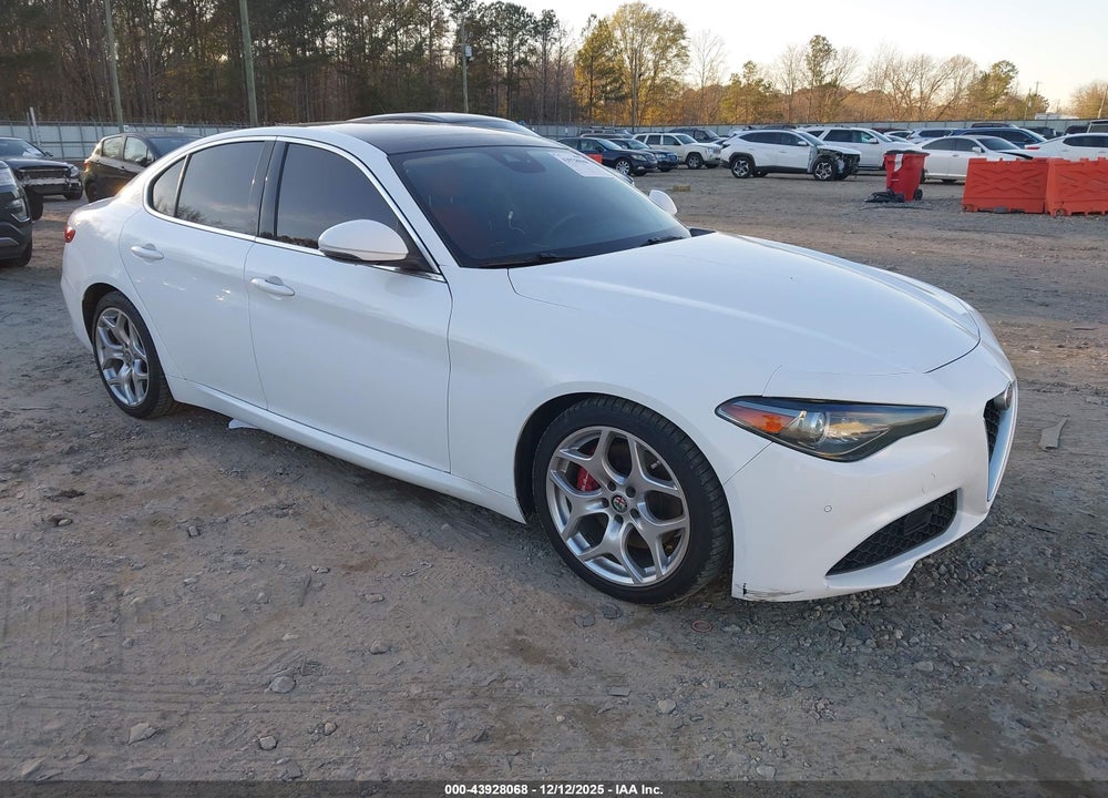 2018 ALFA ROMEO GIULIA TI RWD VIN: ZARFAECN5J7580467
