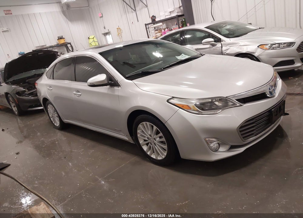 2014 TOYOTA AVALON HYBRID XLE TOURING VIN: 4T1BD1EB5EU029437