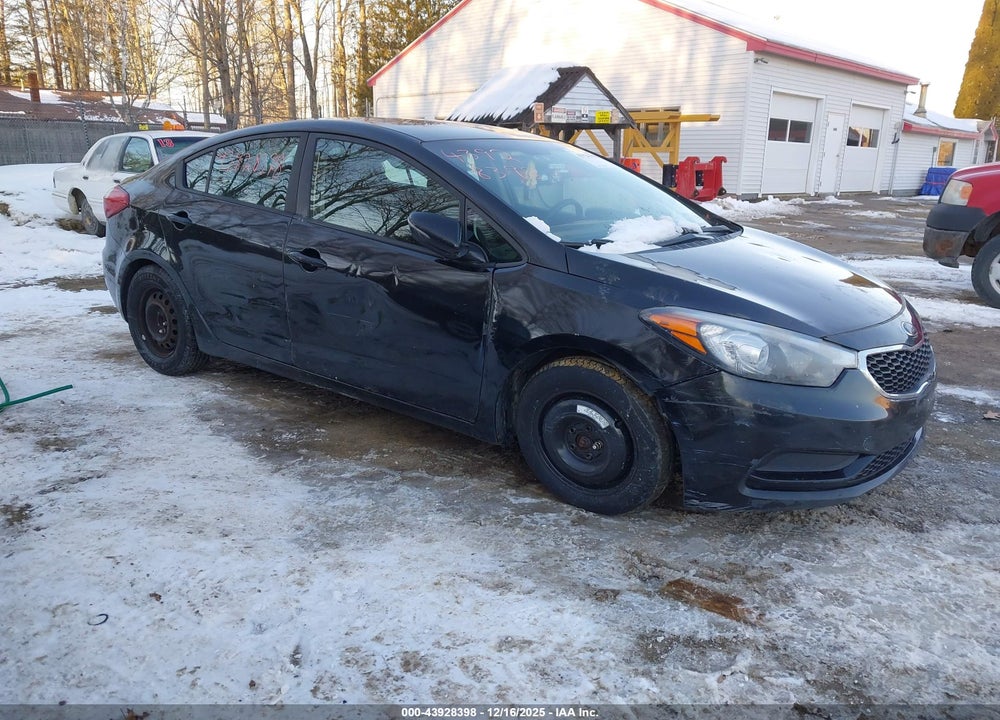2015 KIA FORTE LX VIN: KNAFX4A60F5333257