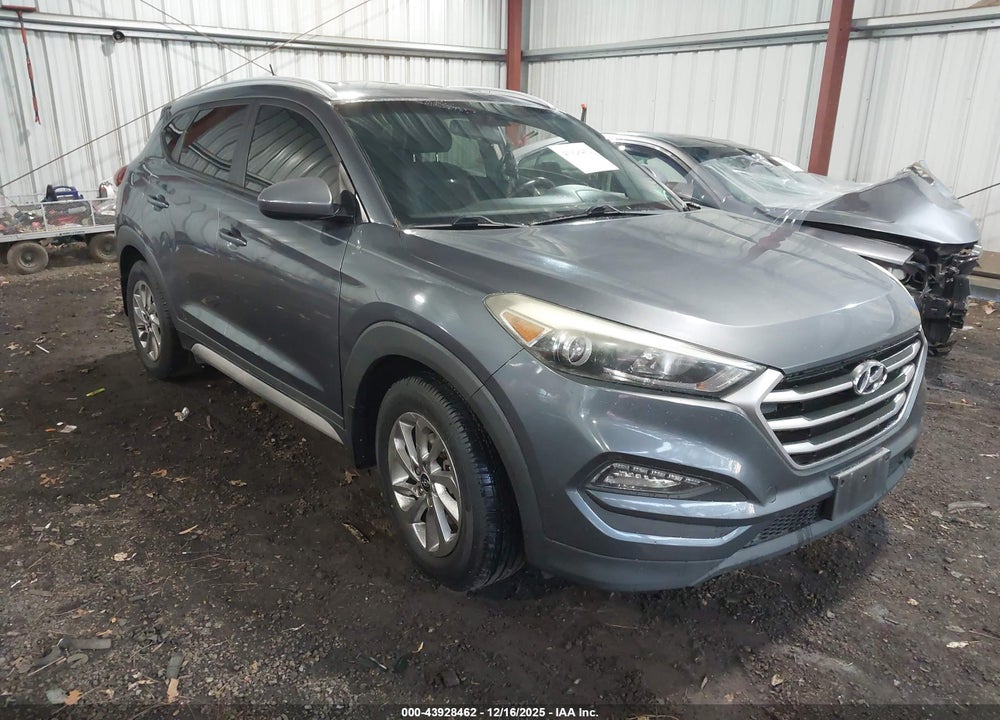 2017 HYUNDAI TUCSON SE VIN: KM8J33A41HU416301