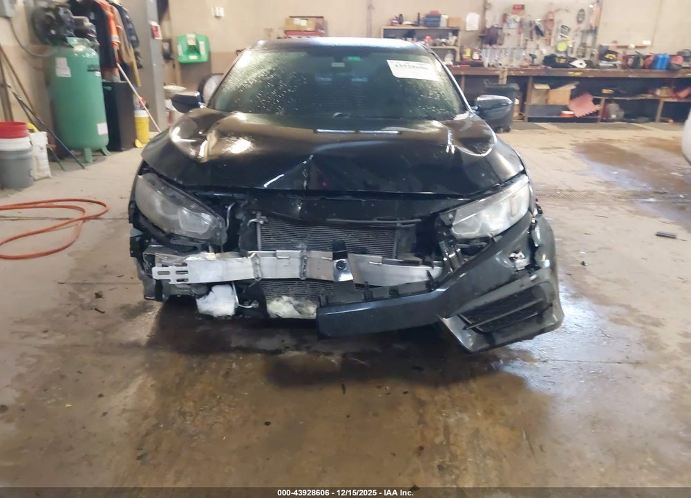 2018 HONDA CIVIC LX VIN: 19XFC2F51JE040600