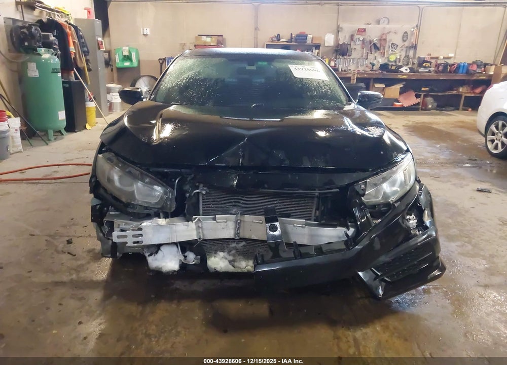 2018 HONDA CIVIC LX VIN: 19XFC2F51JE040600