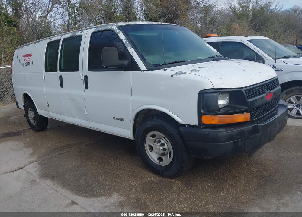 2005 CHEVROLET EXPRESS VIN: 1GCHG39U951156397
