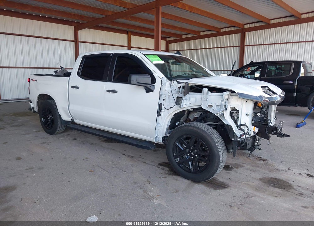 2023 CHEVROLET SILVERADO 1500 4WD  SHORT BED CUSTOM VIN: 1GCPDBEK4PZ126196