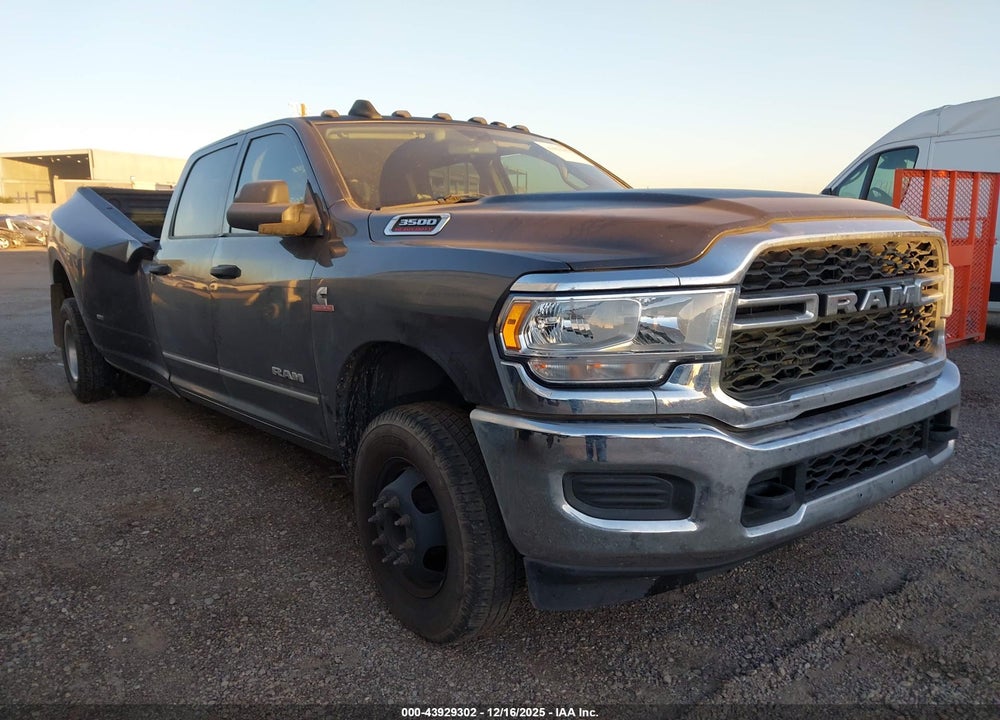 2020 RAM 3500 TRADESMAN  4X4 8' BOX VIN: 3C63RRGL5LG220037