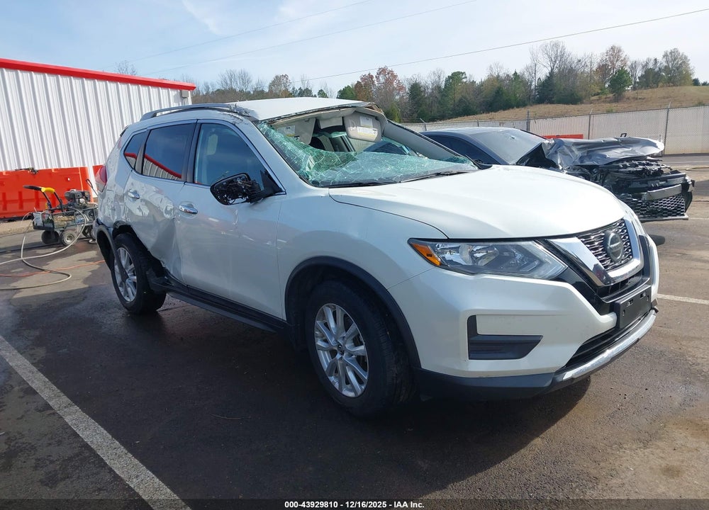 2018 NISSAN ROGUE SV VIN: 5N1AT2MT4JC814885