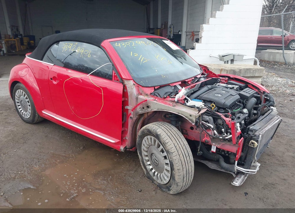 2016 VOLKSWAGEN BEETLE 1.8T SE VIN: 3VW517AT5GM807090