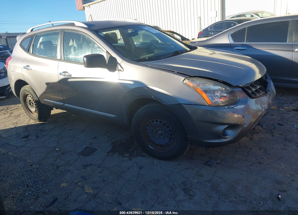 2015 NISSAN ROGUE SELECT S VIN: JN8AS5MT3FW665923