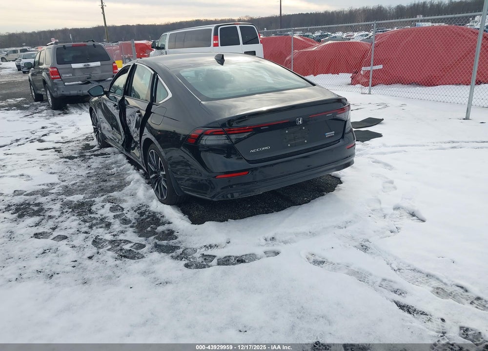 2024 HONDA ACCORD TOURING HYBRID VIN: 1HGCY2F88RA013053