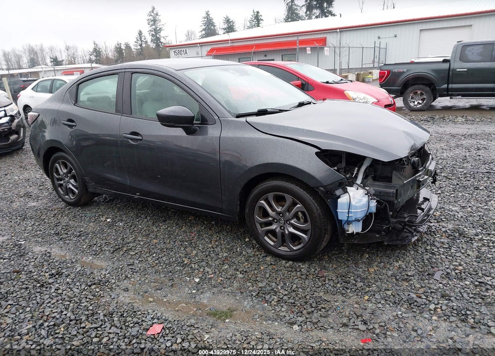 2019 TOYOTA YARIS LE VIN: 3MYDLBYV5KY508740