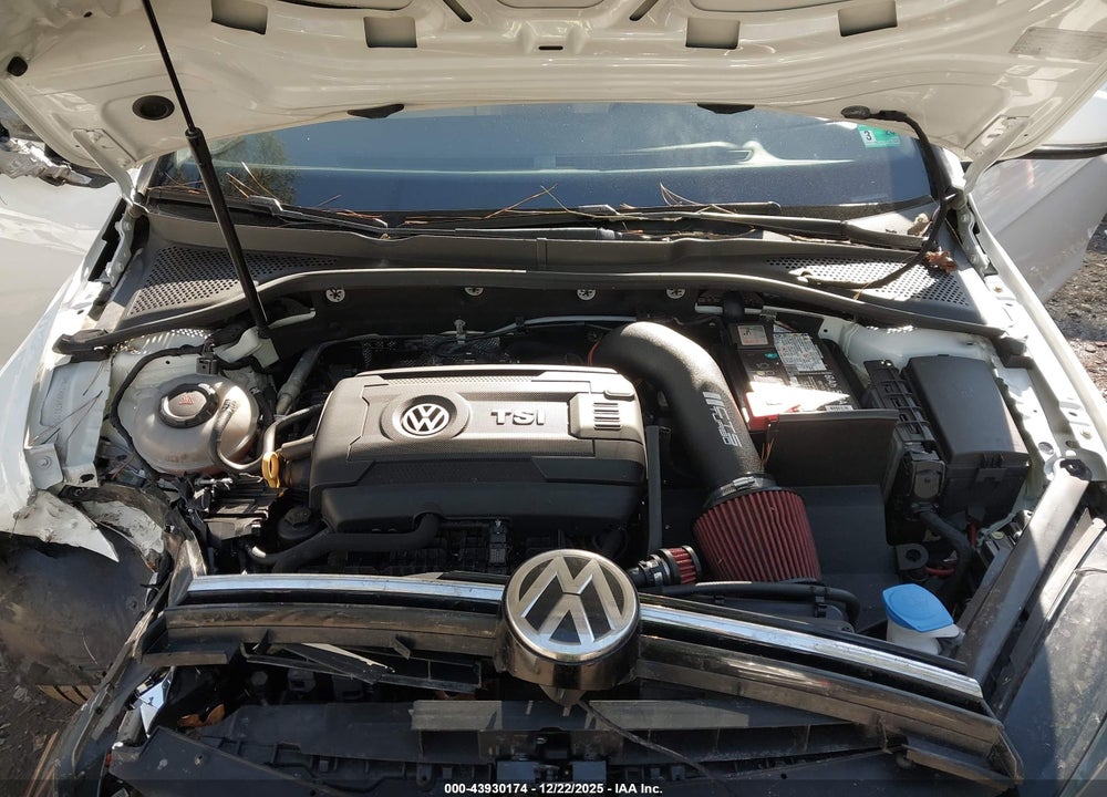2018 VOLKSWAGEN GOLF SPORTWAGEN TSI SEL VIN: 3VWL17AU9JM762159