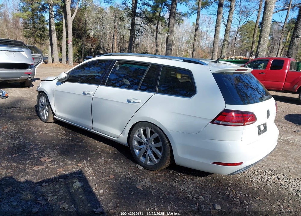 2018 VOLKSWAGEN GOLF SPORTWAGEN TSI SEL VIN: 3VWL17AU9JM762159