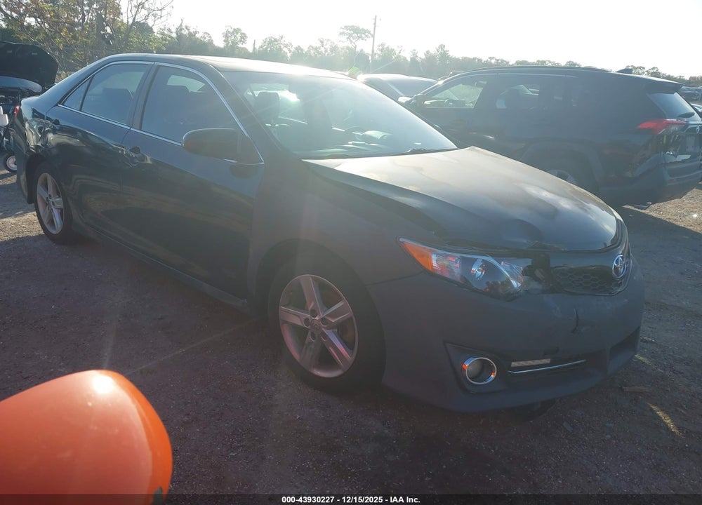 2014 TOYOTA CAMRY HYBRID SE LIMITED EDITION VIN: 4T1BD1FK1EU121885