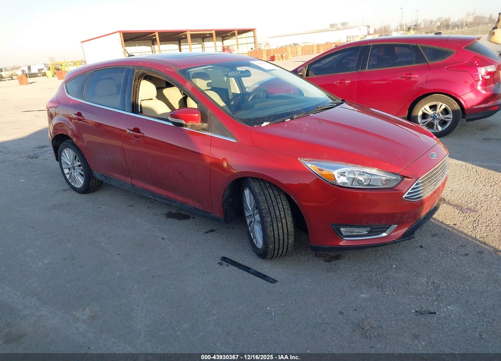 2018 FORD FOCUS TITANIUM VIN: 1FADP3N27JL289571