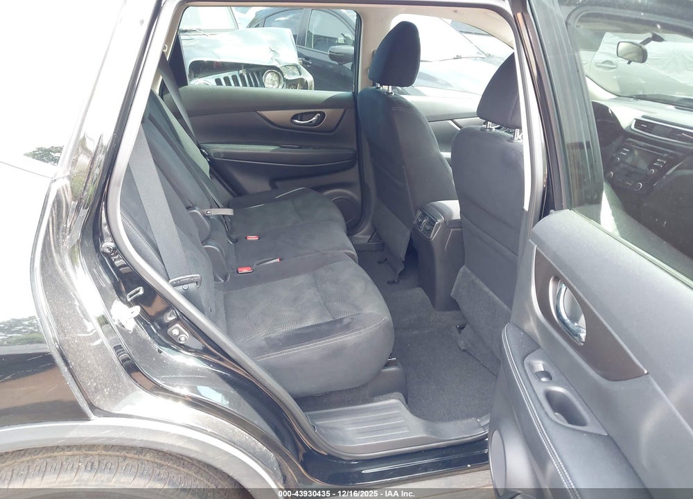 2014 NISSAN ROGUE S VIN: 5N1AT2MT8EC762893