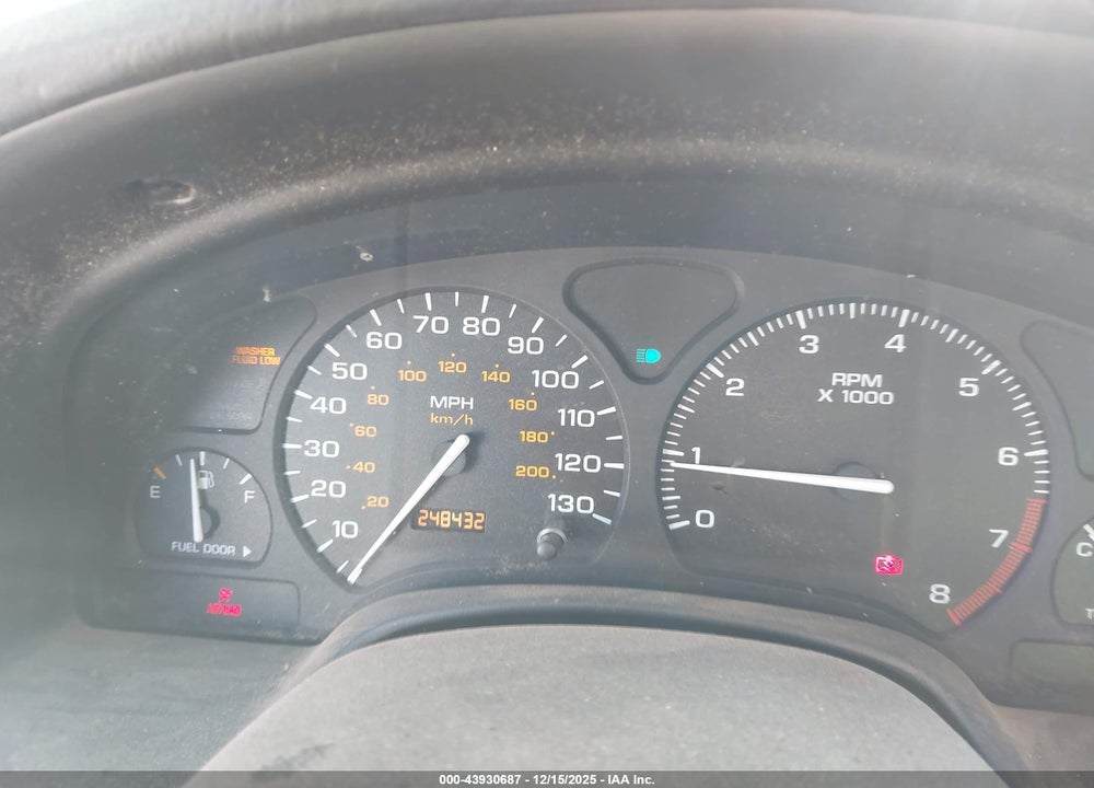2002 SATURN L-SERIES L300 VIN: 1G8JW54R62Y533221