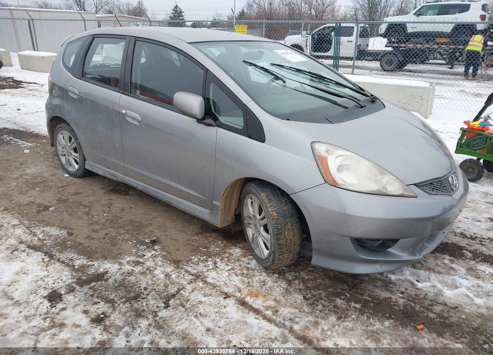 2010 HONDA FIT SPORT VIN: JHMGE8H62AC019753