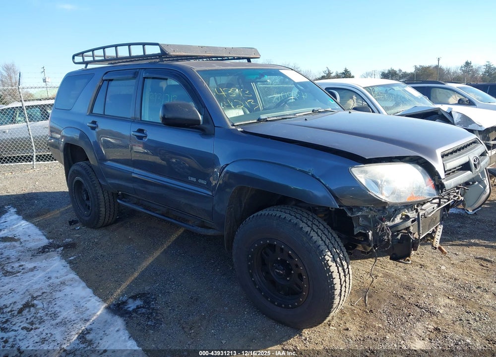 2004 TOYOTA 4RUNNER SR5 V8 VIN: JTEBT14R440040789