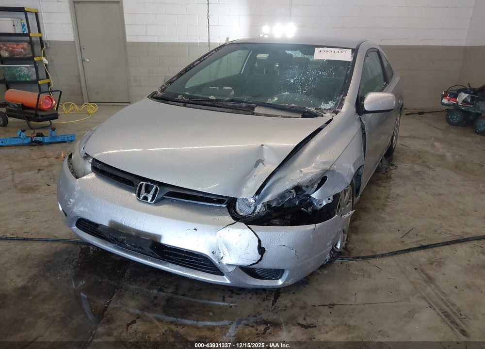 2008 HONDA CIVIC LX VIN: 2HGFG12698H573159