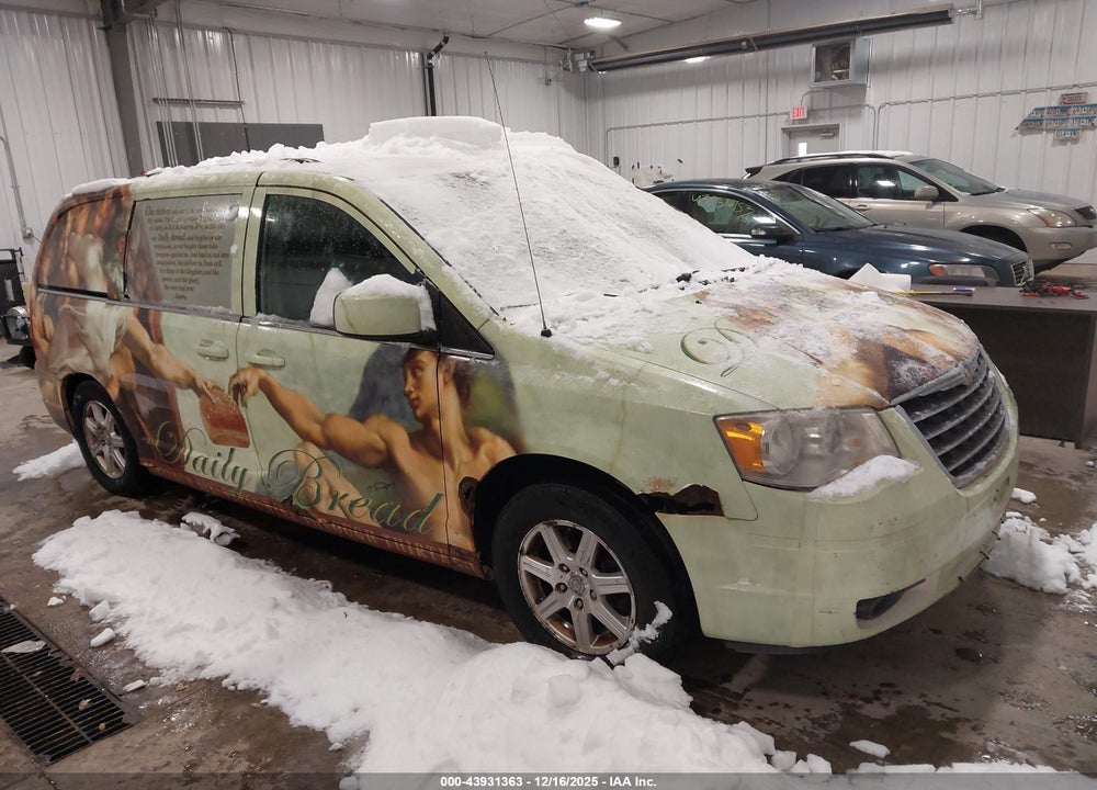 2008 CHRYSLER TOWN & COUNTRY TOURING VIN: 2A8HR54P98R694209