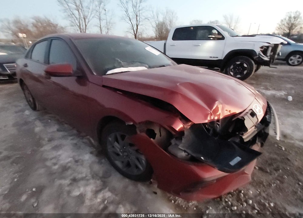 2024 HYUNDAI ELANTRA SEL VIN: KMHLM4DG6RU645575
