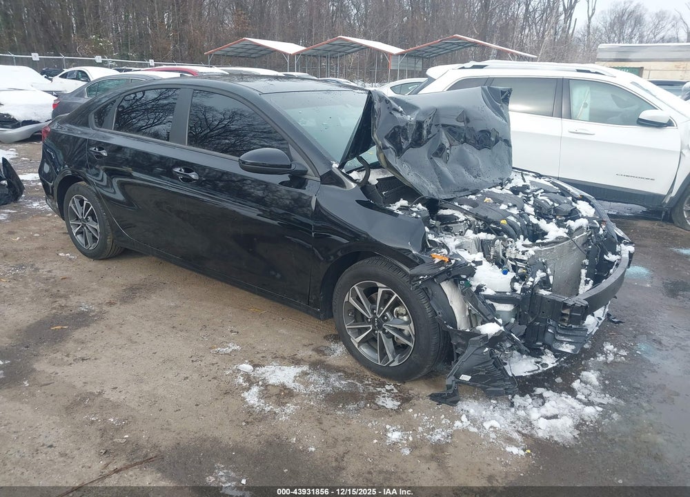 2024 KIA FORTE LXS VIN: 3KPF24AD5RE807700