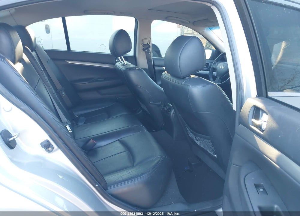 2011 INFINITI G37X VIN: JN1CV6AR8BM350392