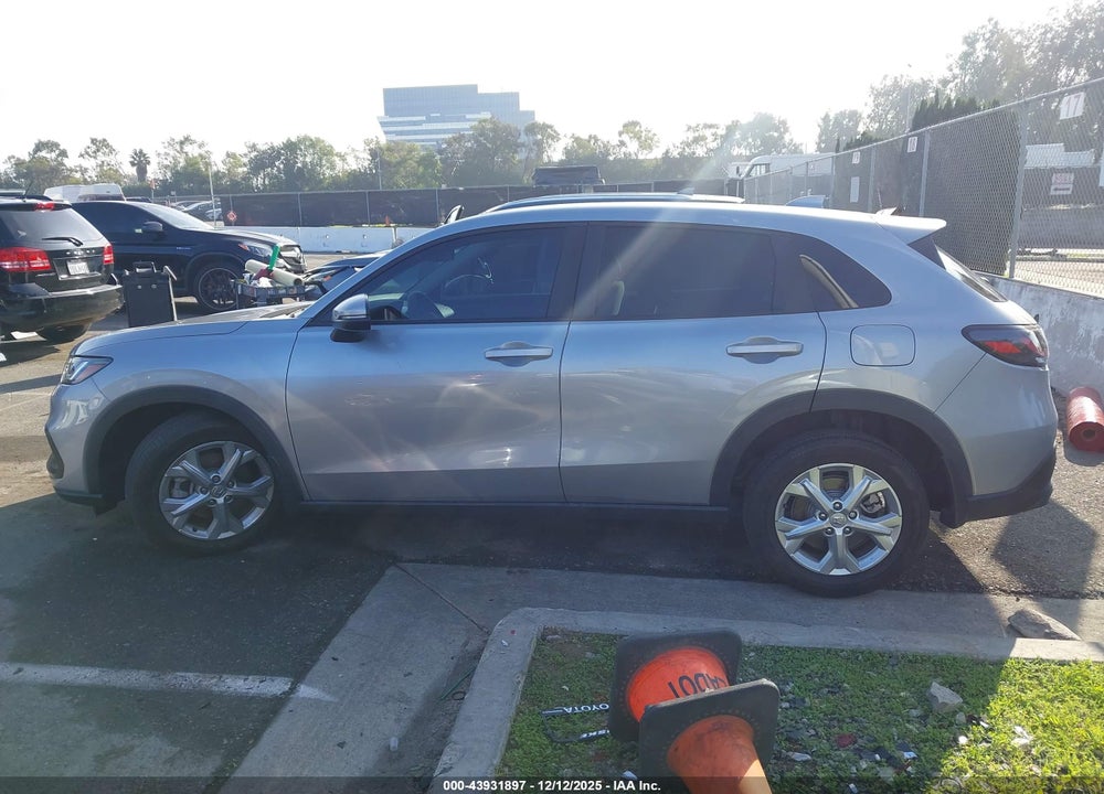 2023 HONDA HR-V 2WD LX VIN: 3CZRZ1H3XPM709960
