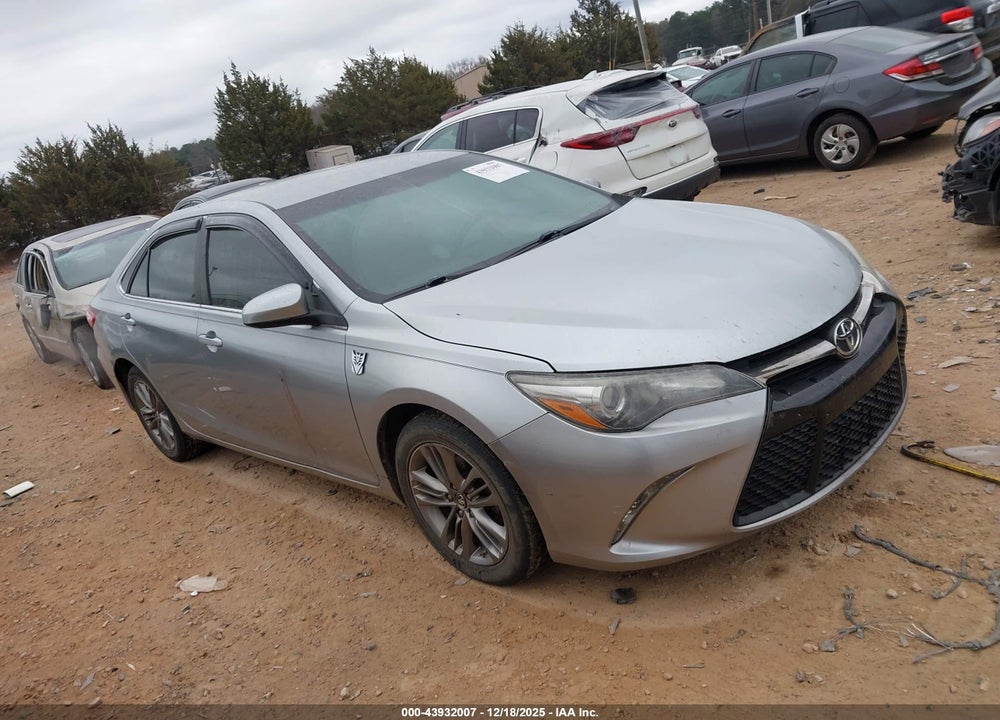 2015 TOYOTA CAMRY SE VIN: 4T1BF1FK2FU021015