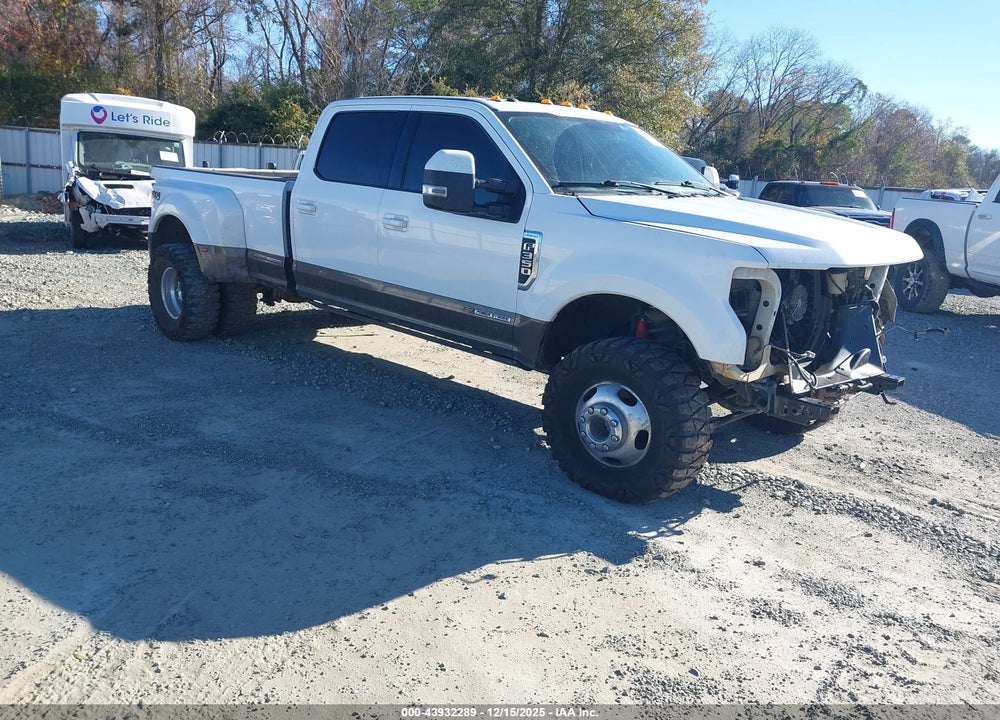 2017 FORD F-350 LARIAT VIN: 1FT8W3DT2HEB63531