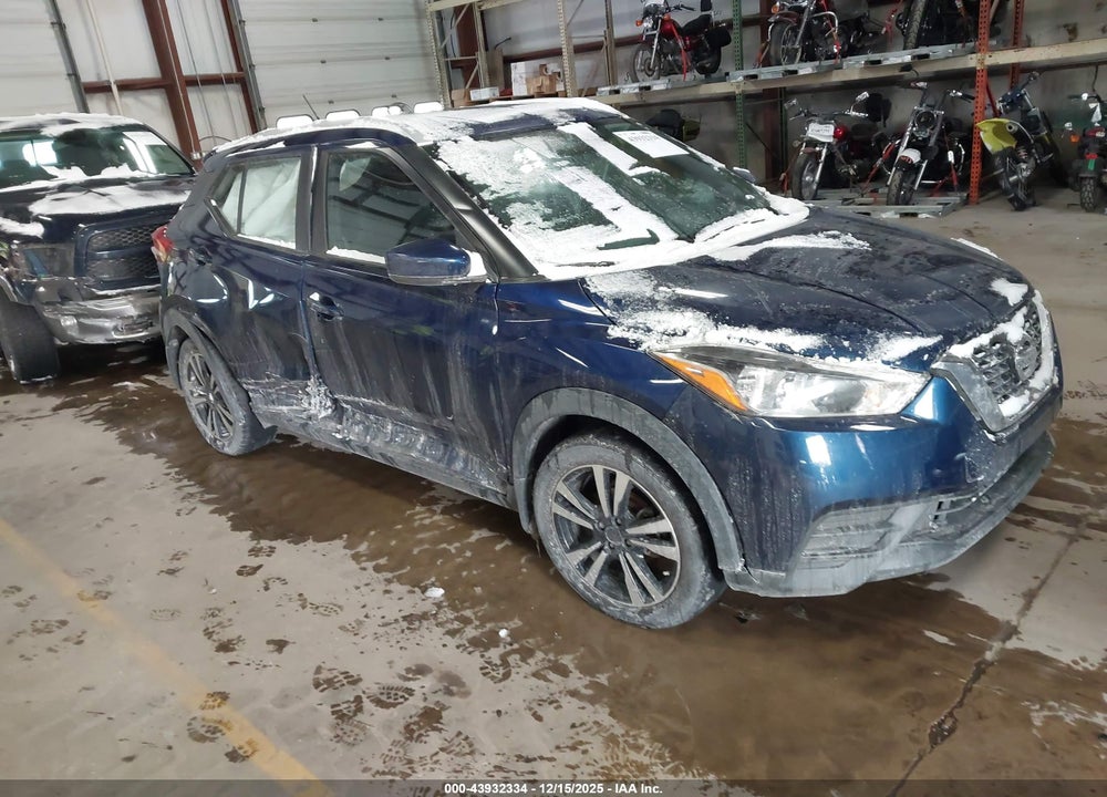 2019 NISSAN KICKS SV VIN: 3N1CP5CU6KL555449