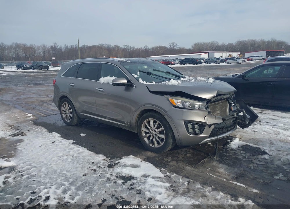 2016 KIA SORENTO 3.3L SXL VIN: 5XYPKDA53GG007670