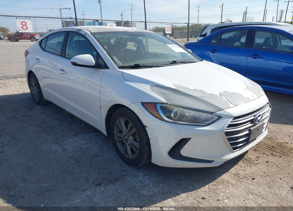 2017 HYUNDAI ELANTRA SE VIN: 5NPD84LF7HH160585
