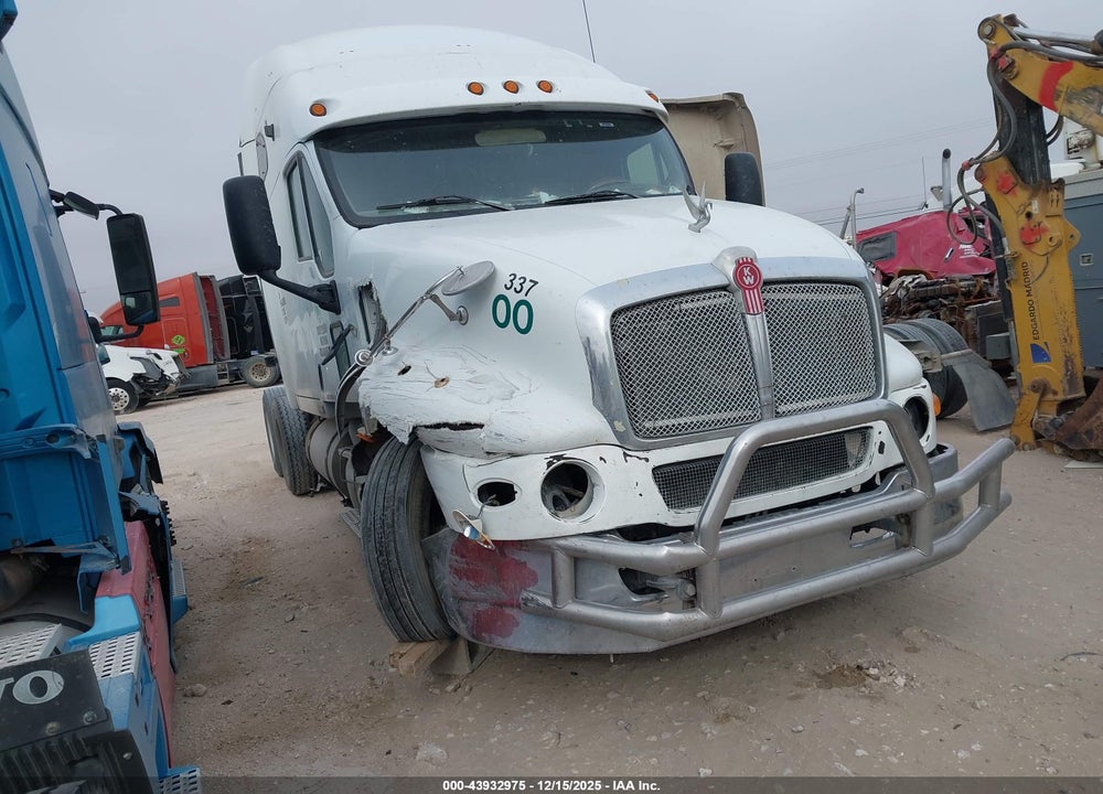2009 KENWORTH CONSTRUCTION T2000 VIN: 1XKTD49X69J247026