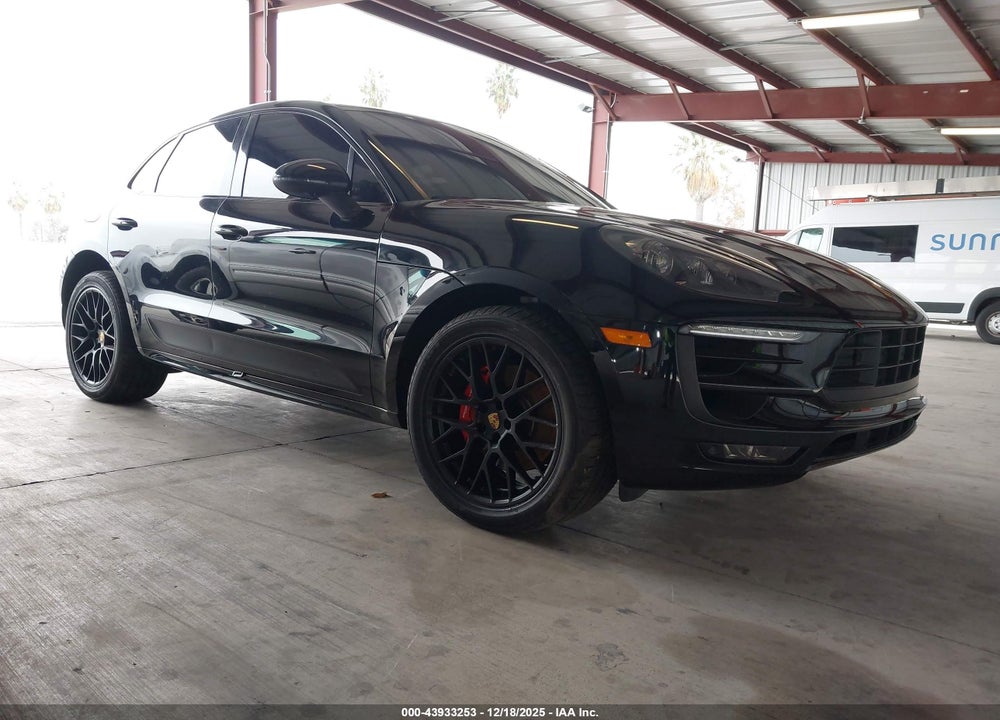2018 PORSCHE MACAN GTS VIN: WP1AG2A5XJLB64392