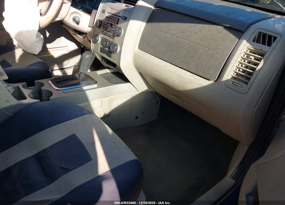 2008 FORD ESCAPE XLT VIN: 1FMCU93188KE59976