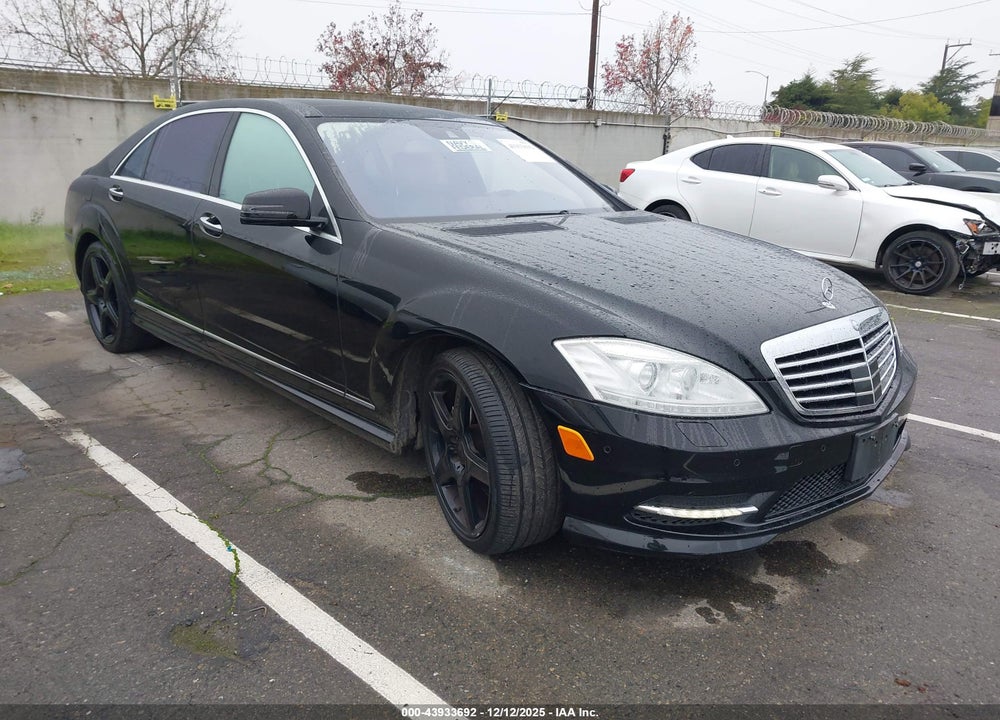2013 MERCEDES-BENZ S 550 VIN: WDDNG7DB1DA514418