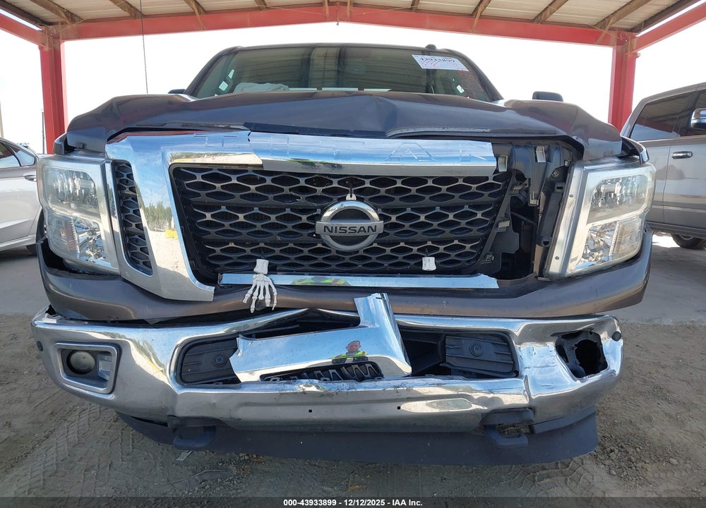 2017 NISSAN TITAN XD SV GAS VIN: 1N6AA1F22HN510801