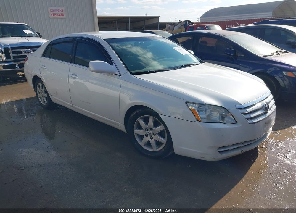2005 TOYOTA AVALON XL VIN: 4T1BK36BX5U032317