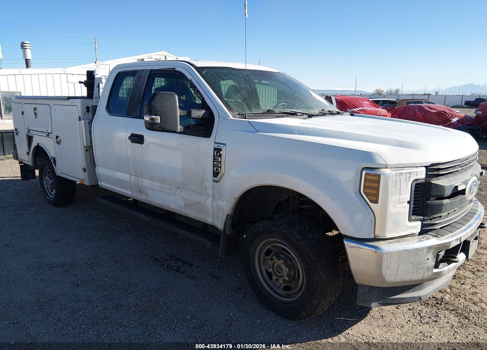 2018 FORD F-350 XL VIN: 1FT8X3B68JEC48521